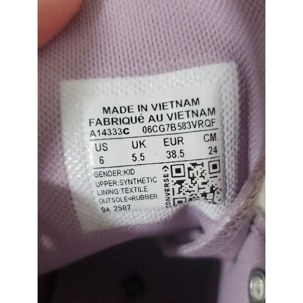 Converse CTAS Hi Tops Altitude Lilac Sparkly Size 6 Big Kid NIB
